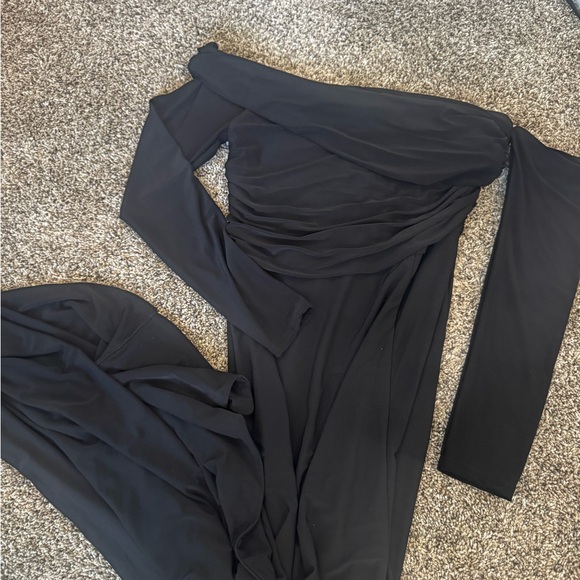 Club L London Dresses & Skirts - Club L London Black Long Sleeve Dress